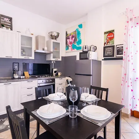 Elena's Summer House - 76a * Montesilvano Marina