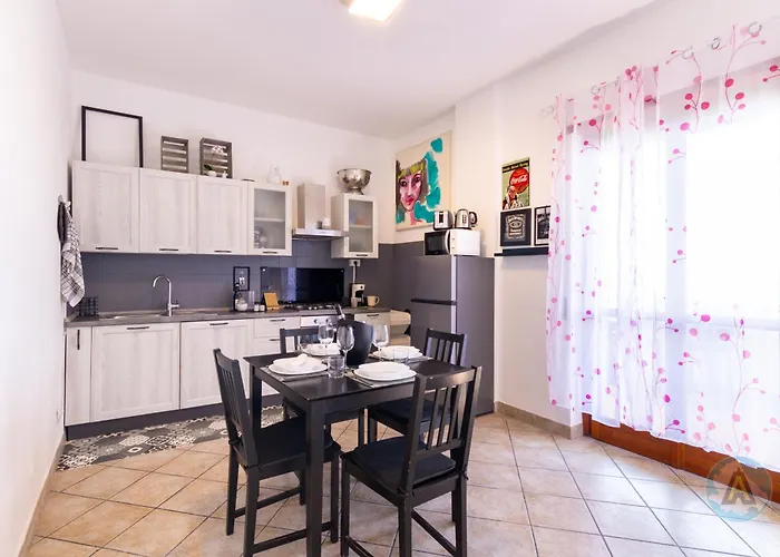 Elena's Summer House - 76a *