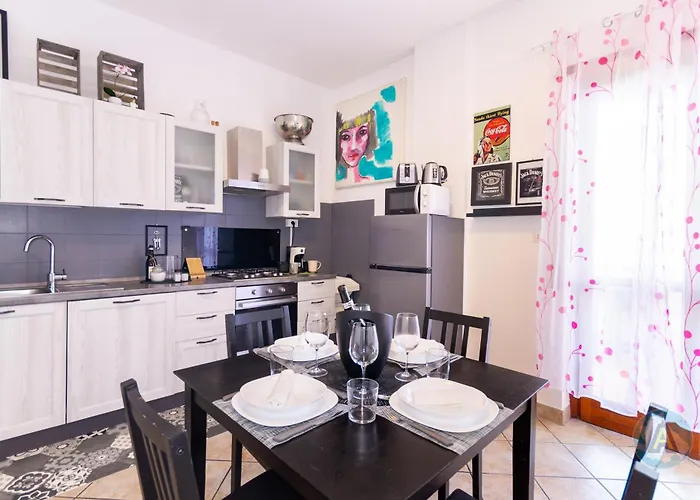 Elena's Summer House - 76a * Montesilvano Marina